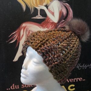 Chunky Knit Pom-Pom Beanie - Multicolor